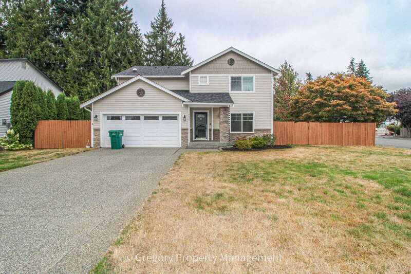 Everett House: 4825 138th St SE
