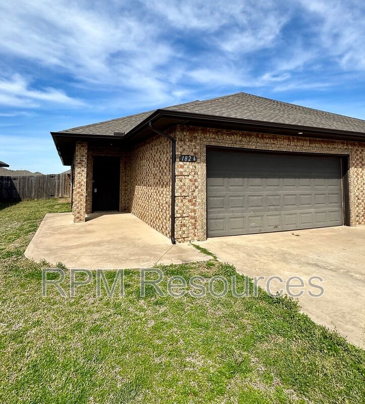 El Reno House: 1824 Post Oak Rd.