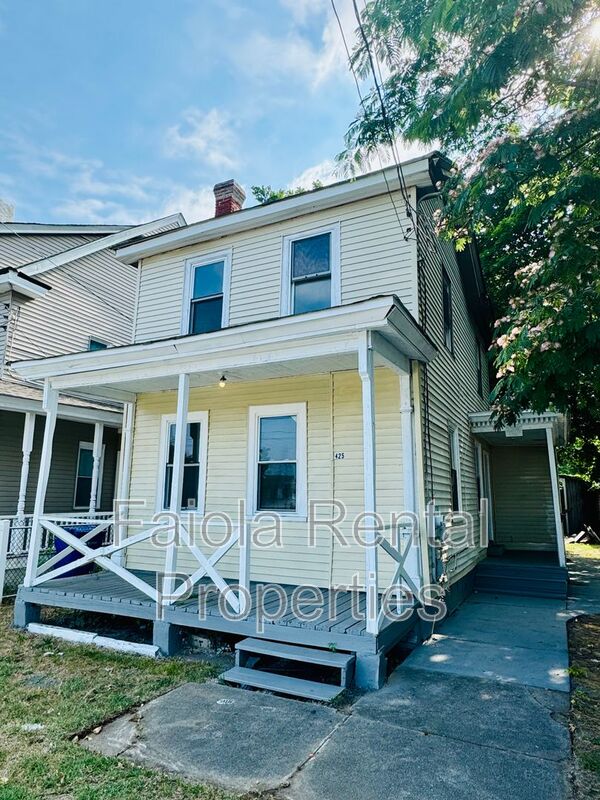 Millville House: 425 N 2nd Street