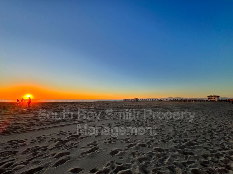 Hermosa Beach House: 57 7th Ct