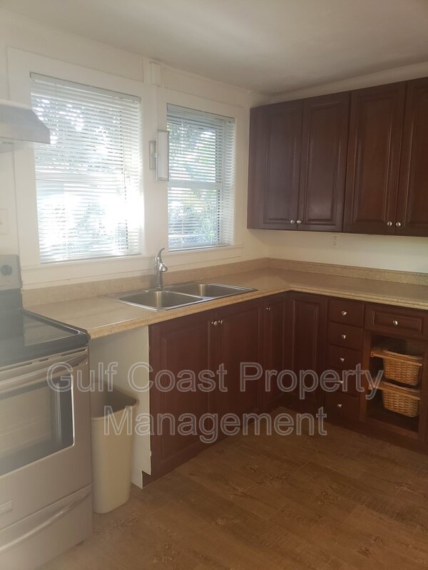 1718 7th Street Sarasota FL 34236 - Photo 9