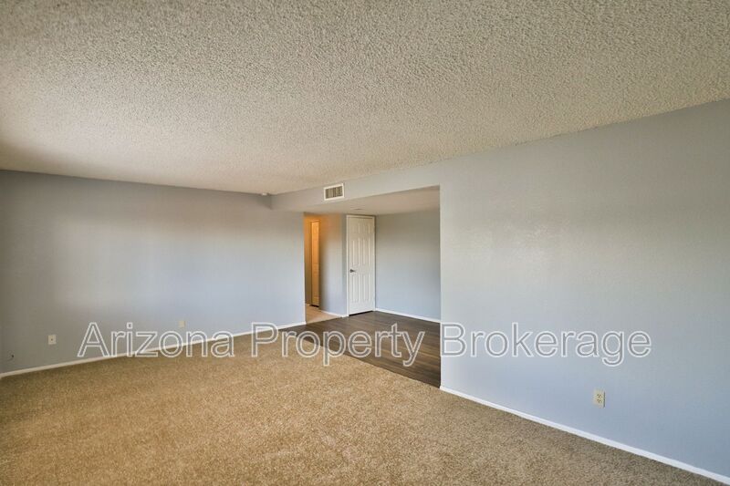 Phoenix Condo: 6653 N. 27th Ave.