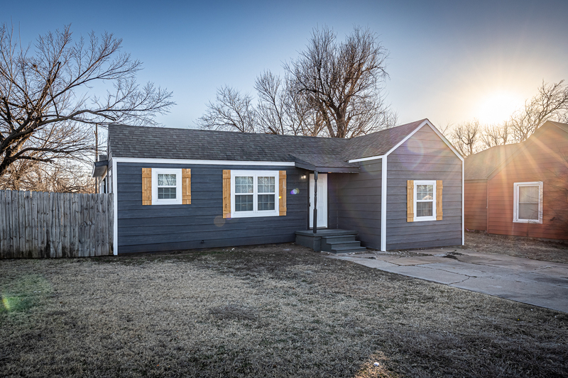 Lawton House: 1702 Northwest Euclid Avenue