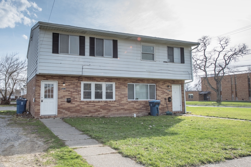 Lorain Condo: 3012 Larkmoor Street - 2