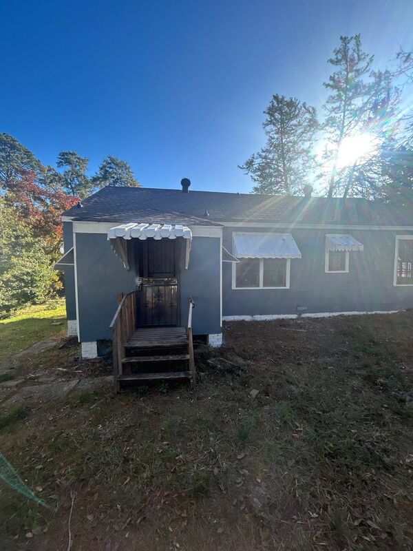 Jackson House: 419 Valley Street