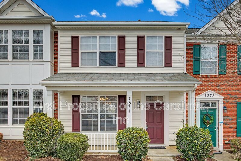 Charlotte Townhome: 7371 Laurel Valley Rd.