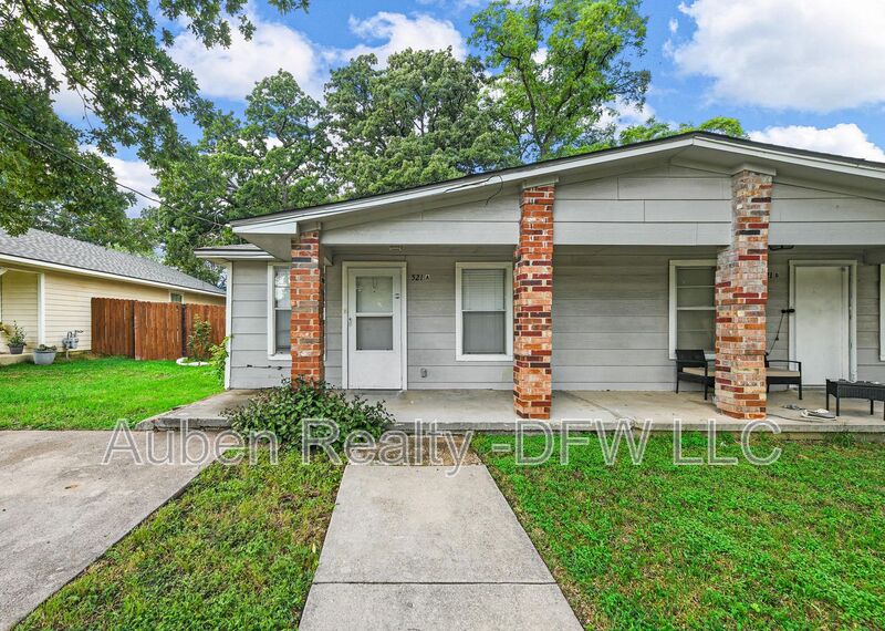 Denton Condo: 521 Ruth Street
