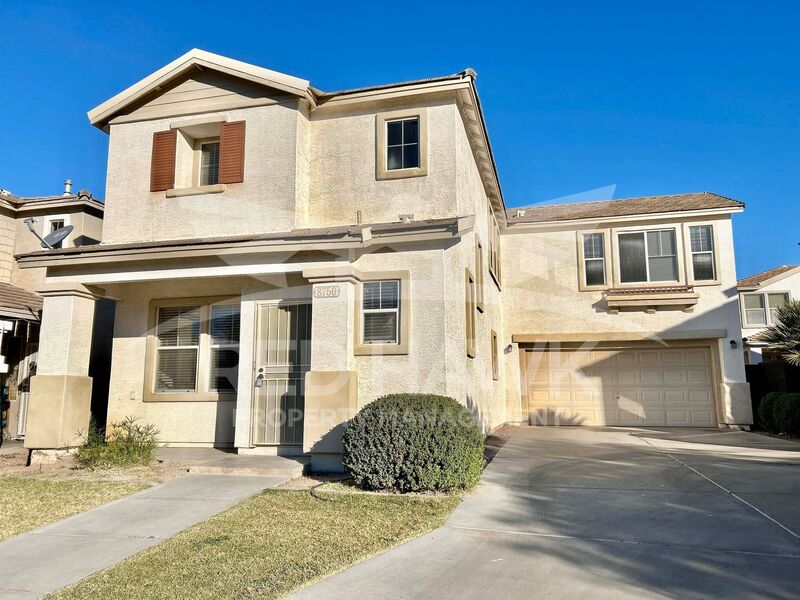 Mesa House: 8750 E. Lindner Ave