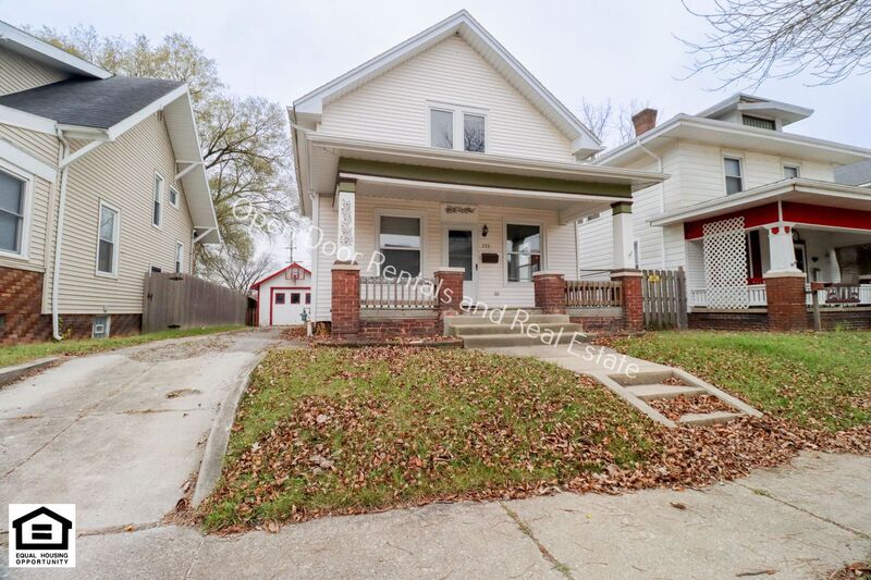 Fort Wayne House: 725 Huffman St