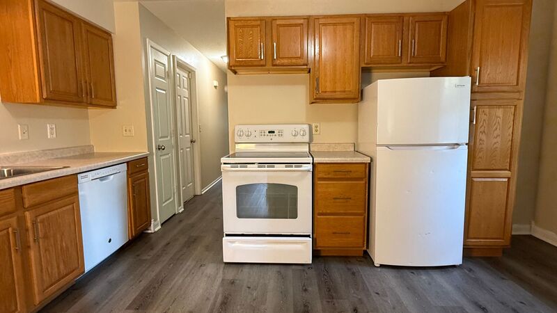New Hope Condo: 3935 Oregon Ave N