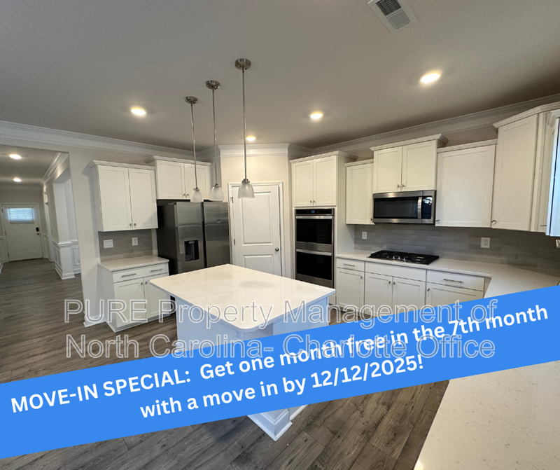 Charlotte House: 6021 Whitechapel Ct