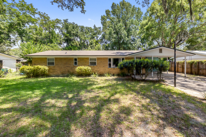 Jacksonville House: 8331 Old Plank Road
