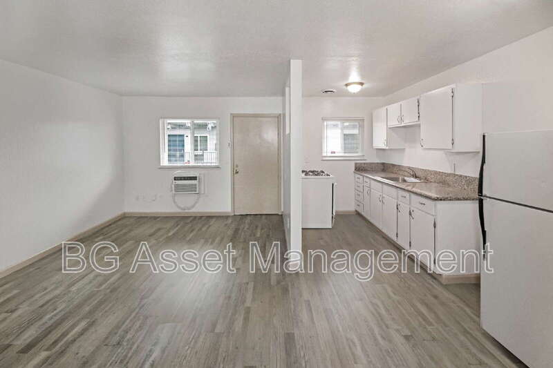 Sacramento Condo: 714 Darina Avenue