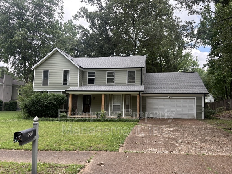 Cordova House: 2266 Montego Dr