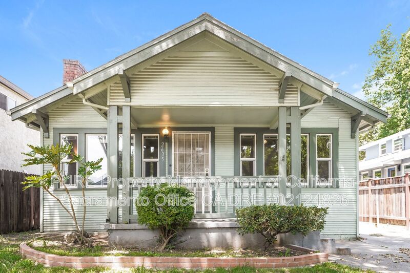 Sacramento House: 2625 D Street