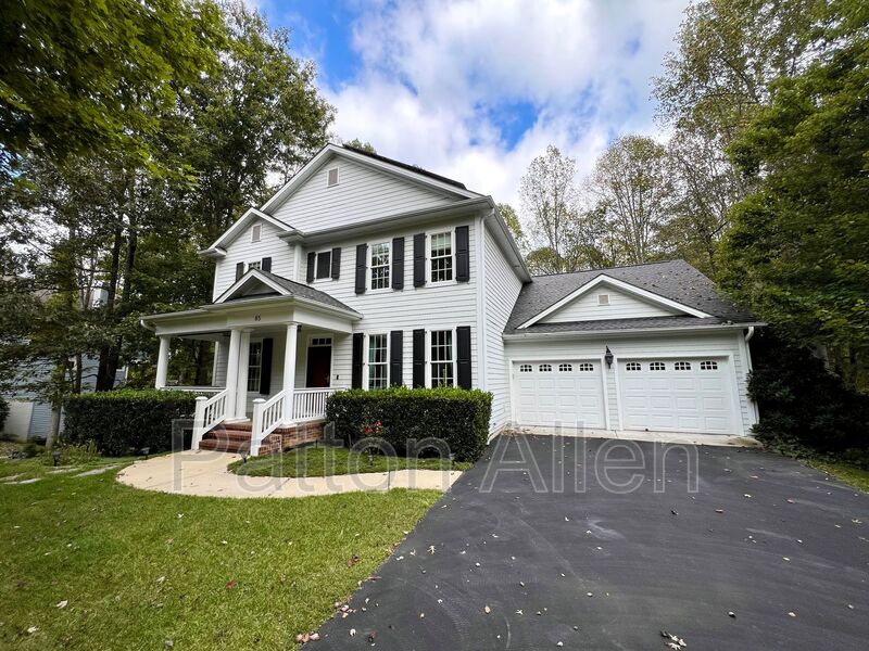 Biltmore Lake House: 85 Gray Duster Cir