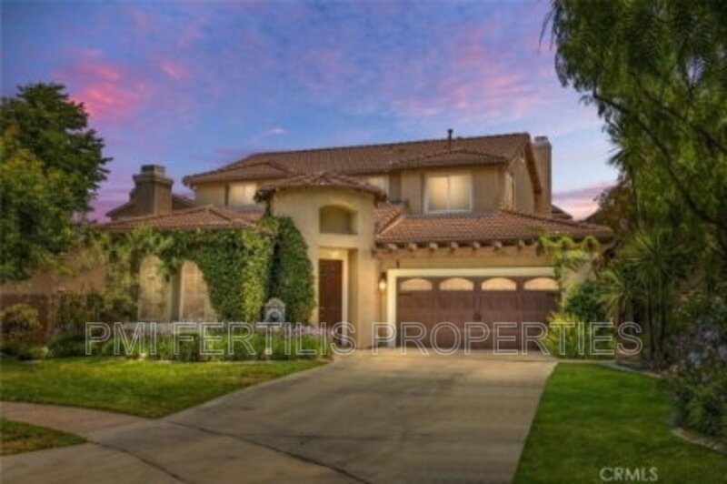 Yucaipa House: 12031 Sumerlin Place