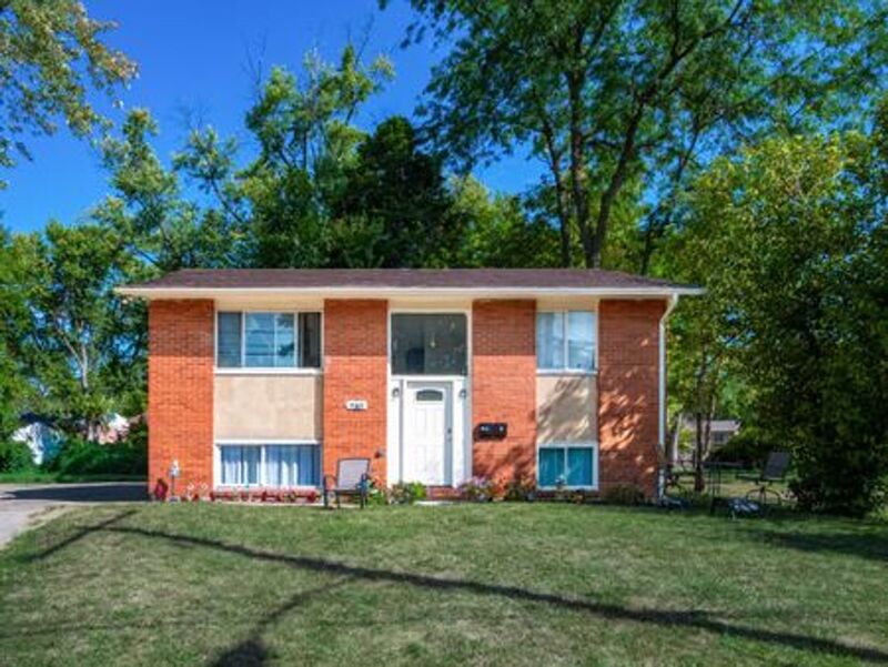 Columbus House: 780 Moon Road Unit A and Unit B