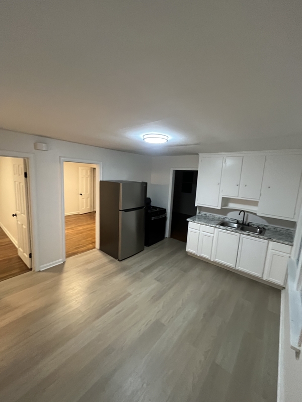 Cleveland Condo: 13916 Durkee Avenue - Upper