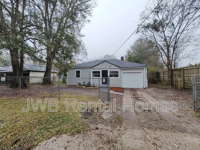 Jacksonville House: 3524 Andrews St