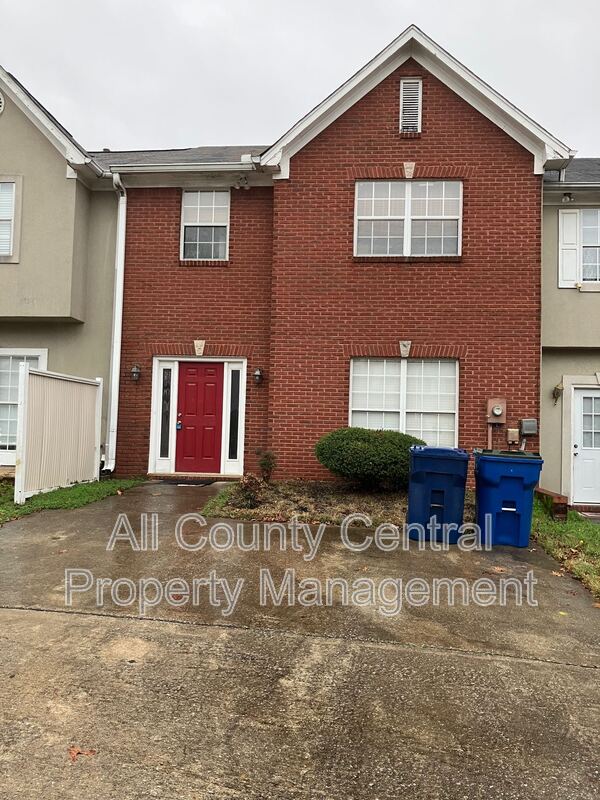 Alabaster House: 744 3rd St NE