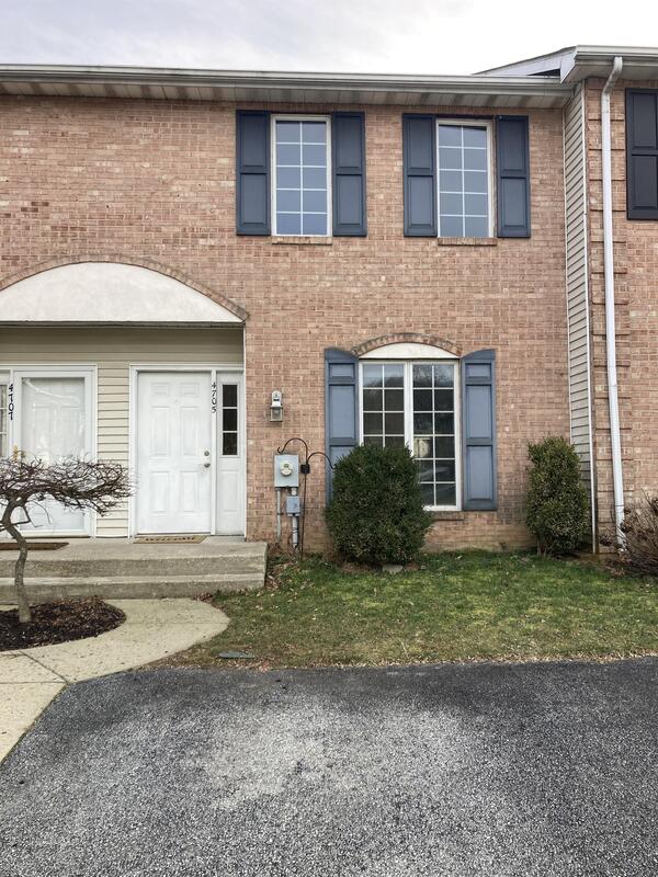 Wilmington House: 4705 Weatherhill Drive