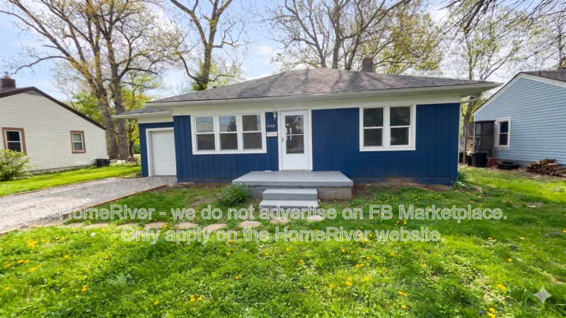 Jeffersonville House: 1448 Plank Rd