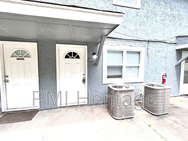 Springdale Condo: 813 N Pleasant St