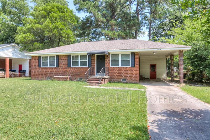 Augusta House: 2004 Shark Drive