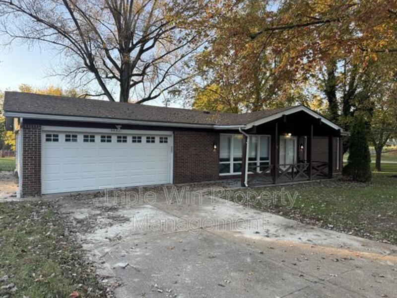 Bridgeton House: 3427 Falcon Ave.