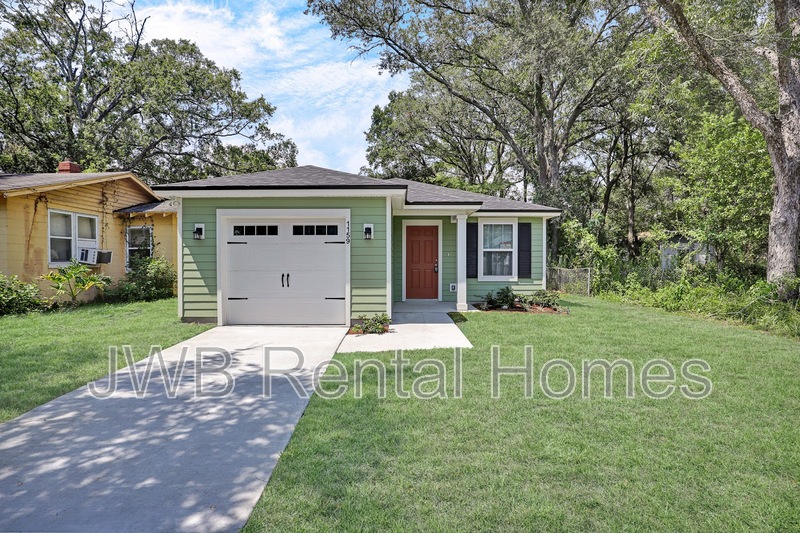 Jacksonville House: 1159 21st St W