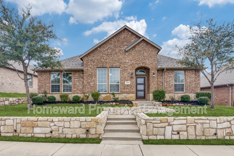 Sachse House: 3502 Thunder Drive