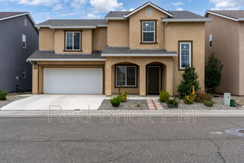 Merced House: 3665 Venice Ave.