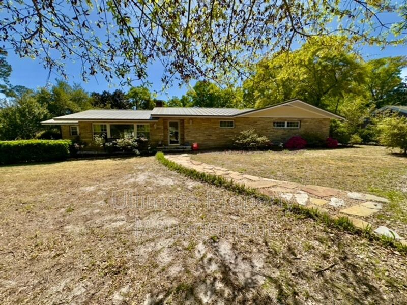 Wilmington House: 6300 Towles Road