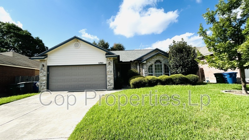 San Antonio House: 6362 Parkland Oaks