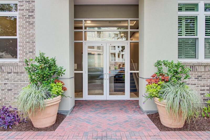 Charleston House: 125 Pier View Unit 209