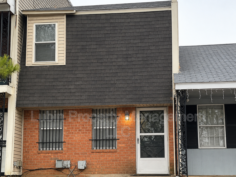 Memphis House: 4430 Chuck Ave