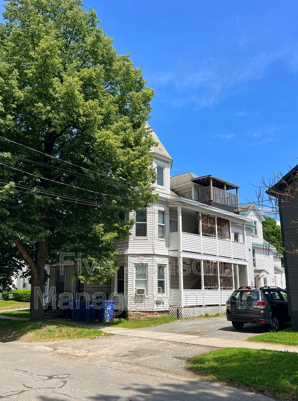 Burlington Condo: 40 Intervale Avenue - 5