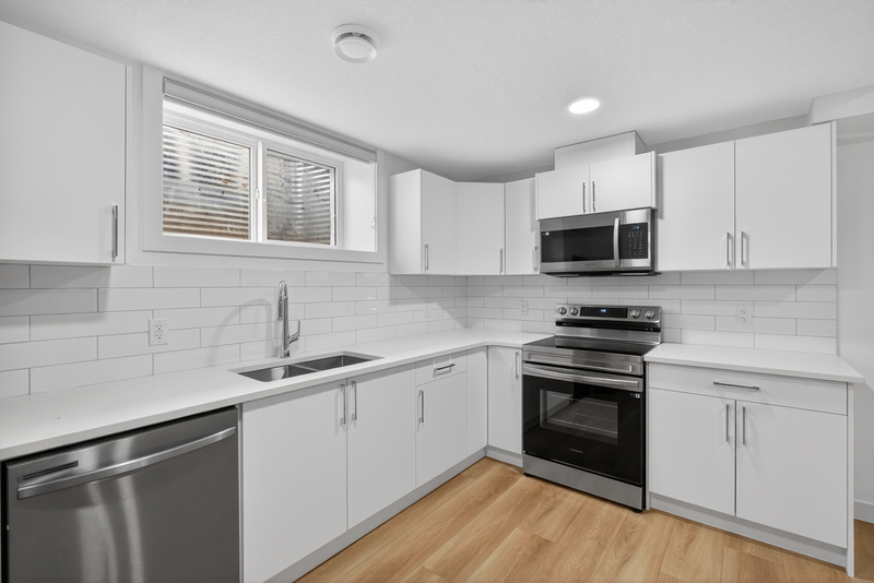 Spruce Grove House: 30 Renwyck Place