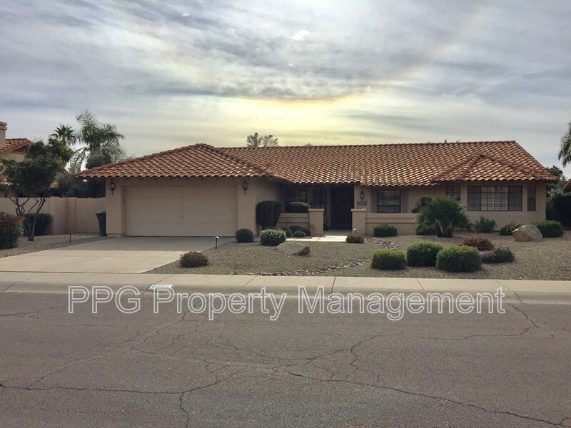 Scottsdale House: 6065 E Waltann Ln