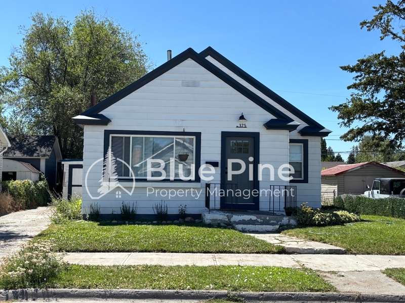 Idaho Falls House: 375 West 18th Street