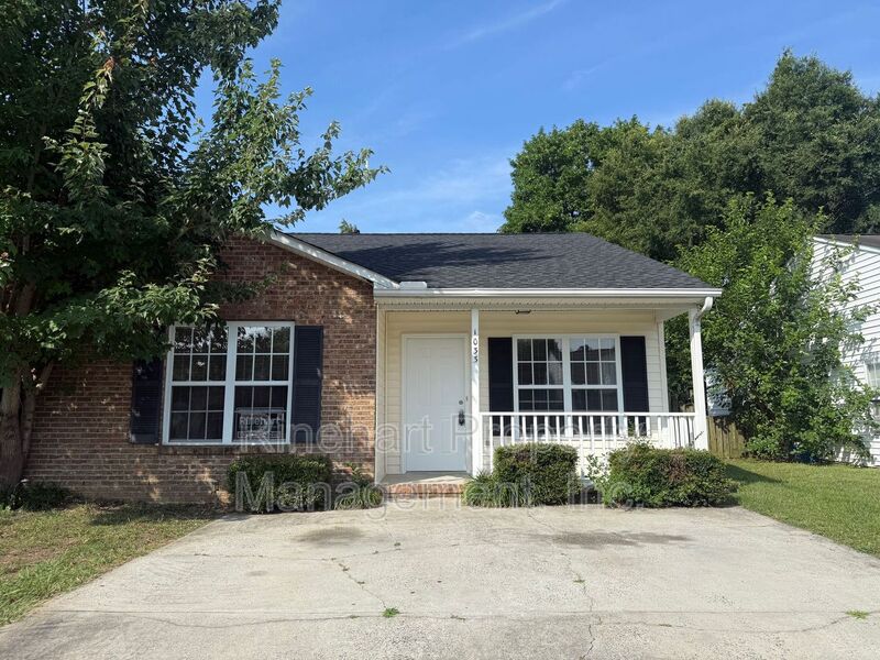 Rock Hill House: 1033 Park Meadow Drive