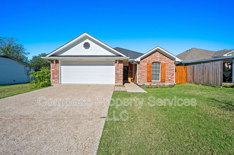 Waco House: 4513 Rolando Avenue