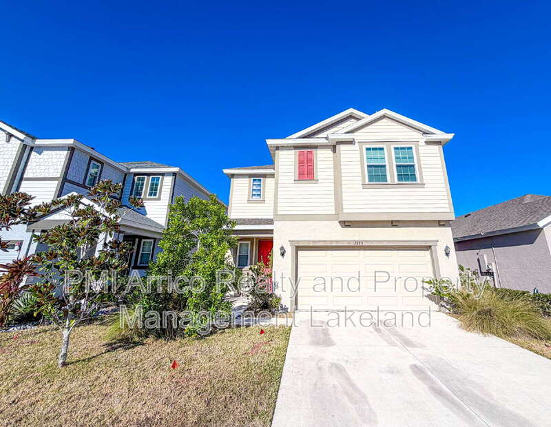 Lakeland House: 2573 Village Lakes Blvd