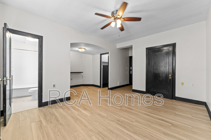 Indianapolis Condo: 37 West Saint Clair Street - Unit 203