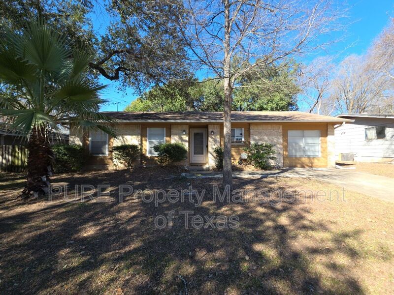 Austin House: 5204 Peppertree Pkwy