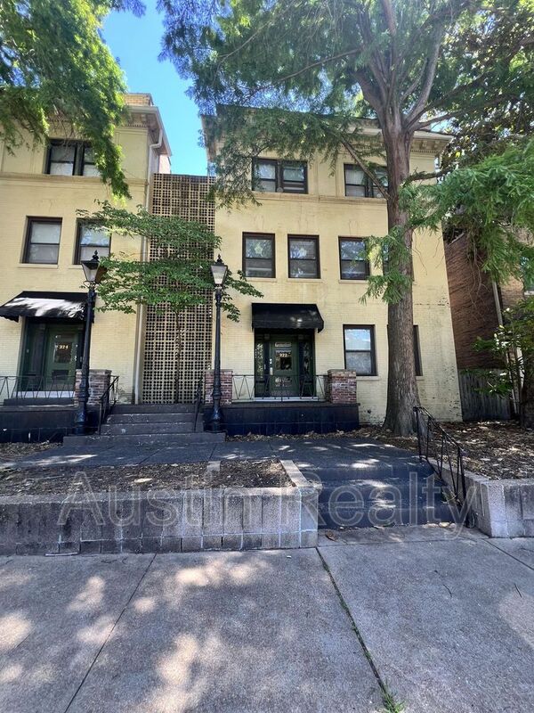 St. Louis Condo: 322 N. Newstead