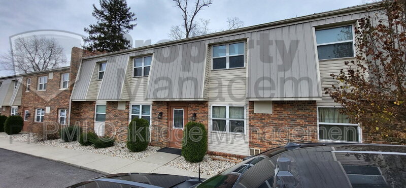 Troy Condo: 1112 W Main St