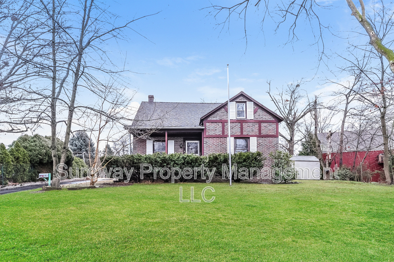 Middlesex House: 310 Union Ave