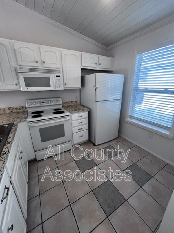 Main Rental Photo 13